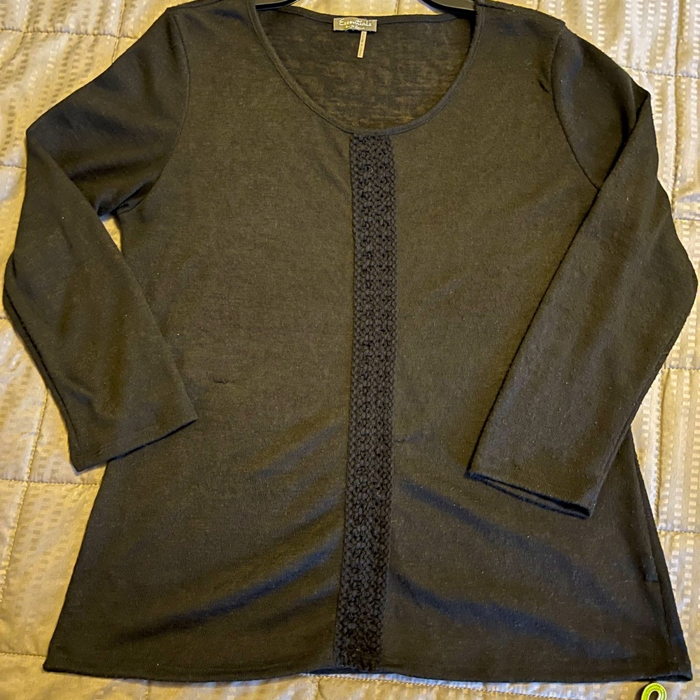 Women’s Essentials by Milano Black Top